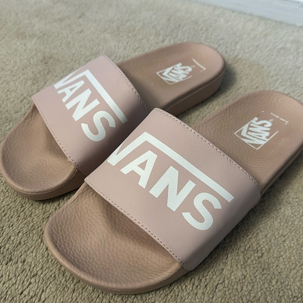 Pastel pink Vans slide